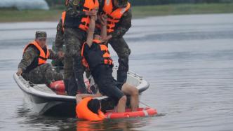 直击武警冲锋舟集训，提升汛期水上应急救援能力