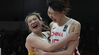 12年后重返亚洲之巅，女篮队员脸上的自信比胜利更动人