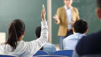 高校青年教师生存图景审视：“知识精英”还是“学术民工”？