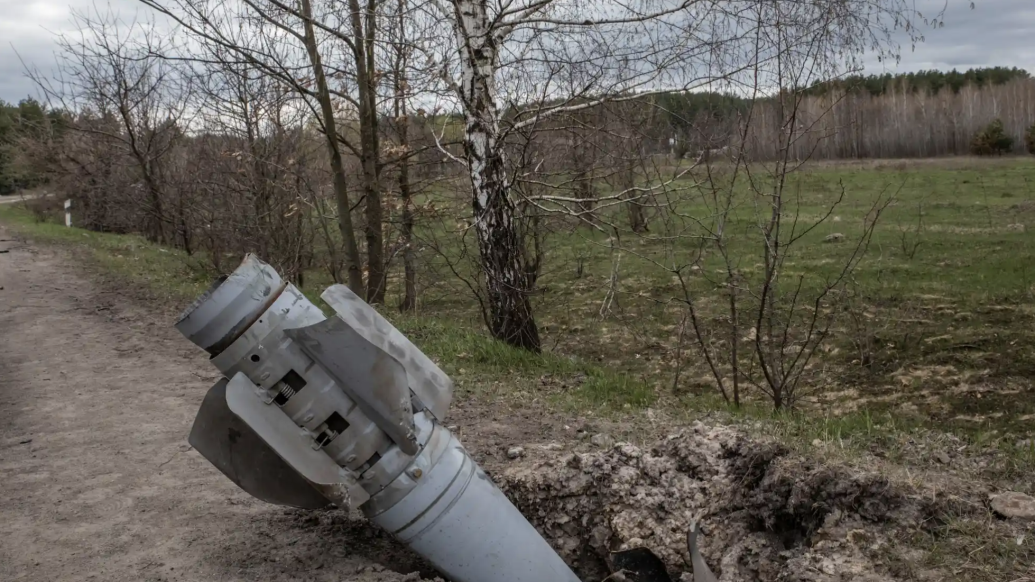 乌方称收到集束弹药可改变战场局势，俄方警告将“以牙还牙”