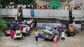 直击｜印度北部洪水已致逾百人死亡，亚穆纳河水位创历史新高