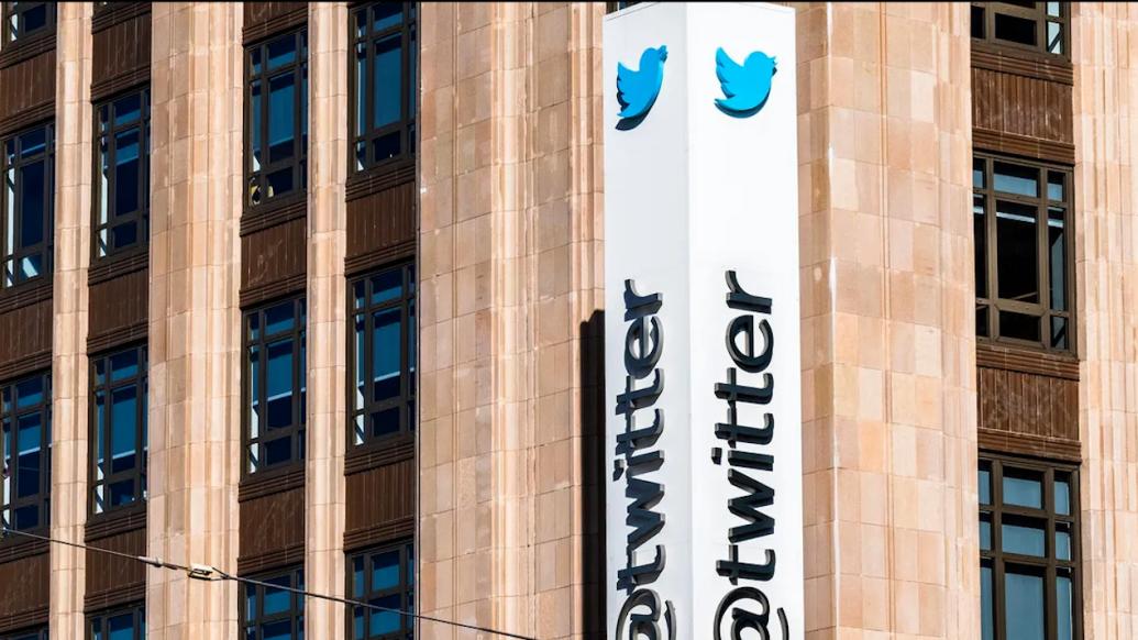 马斯克谈推特换logo：早该如此，先换办公楼的蓝鸟标志