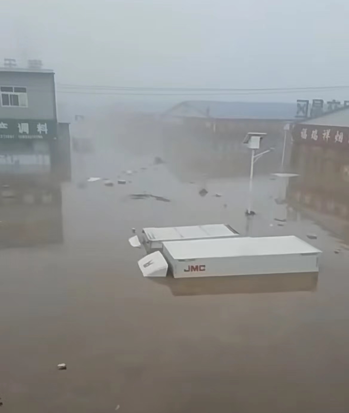 利健：读涿州洪水救搜被阻有感 ＊ 阿波罗新闻网