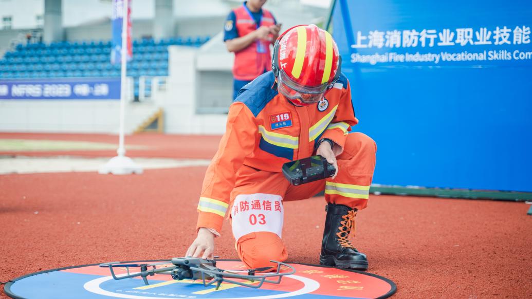 第二届上海市消防行业职业技能竞赛开幕，消防尖兵各显身手
