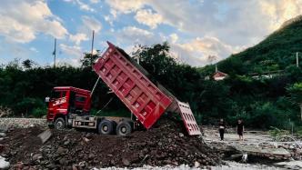 直播录像丨河北涞水遭毁灭性损毁，记者直击灾区重建