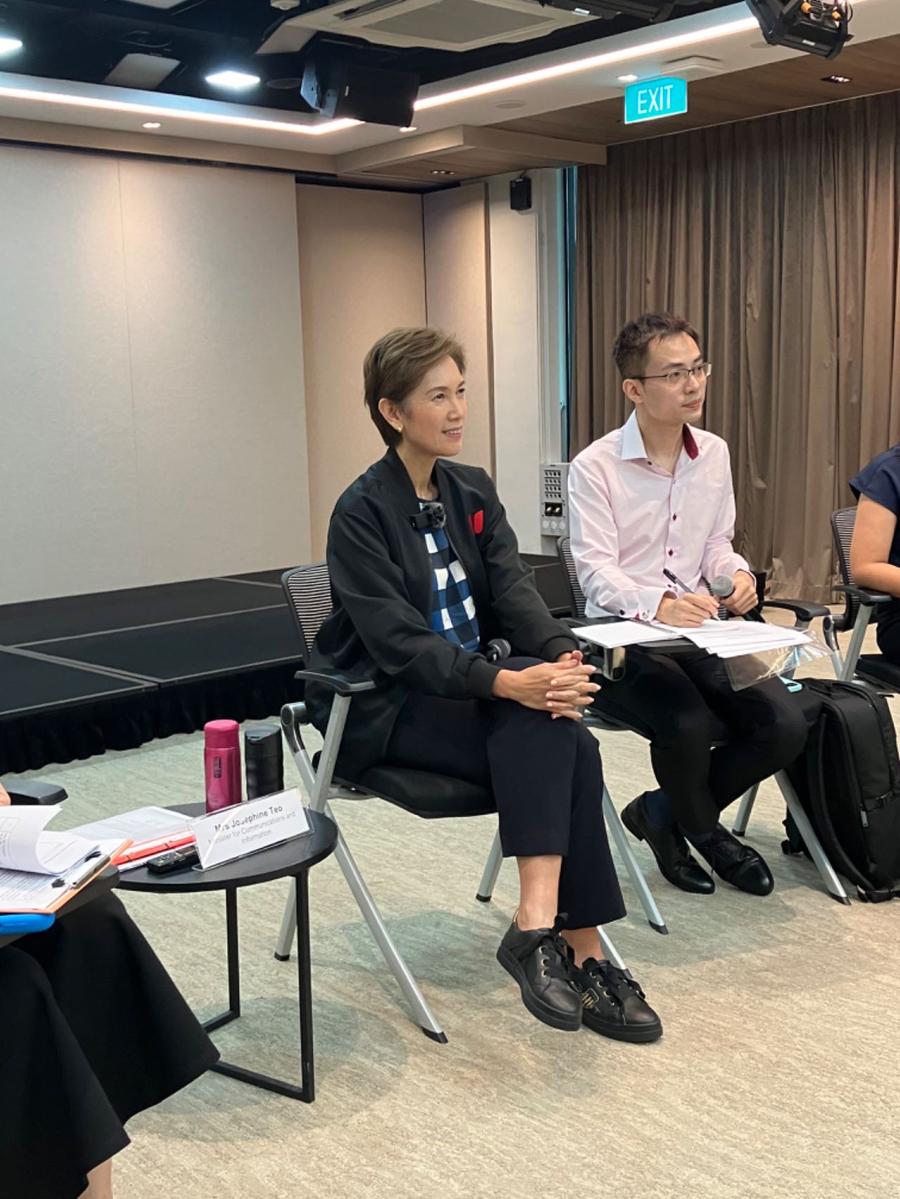 新加坡部长谈AI：无法对新事物先发制人，但要提前了解后果