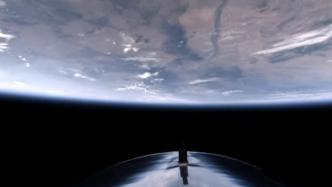 维珍银河首次将私人游客送往亚太空：体验数分钟失重