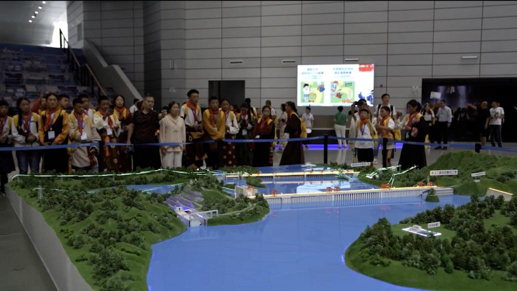 近距离感受伟大建设成就，145名“三峡娃娃”走进三峡工程