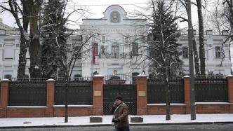 中使馆：乌克兰延长战时状态，请国内人员暂勿来乌