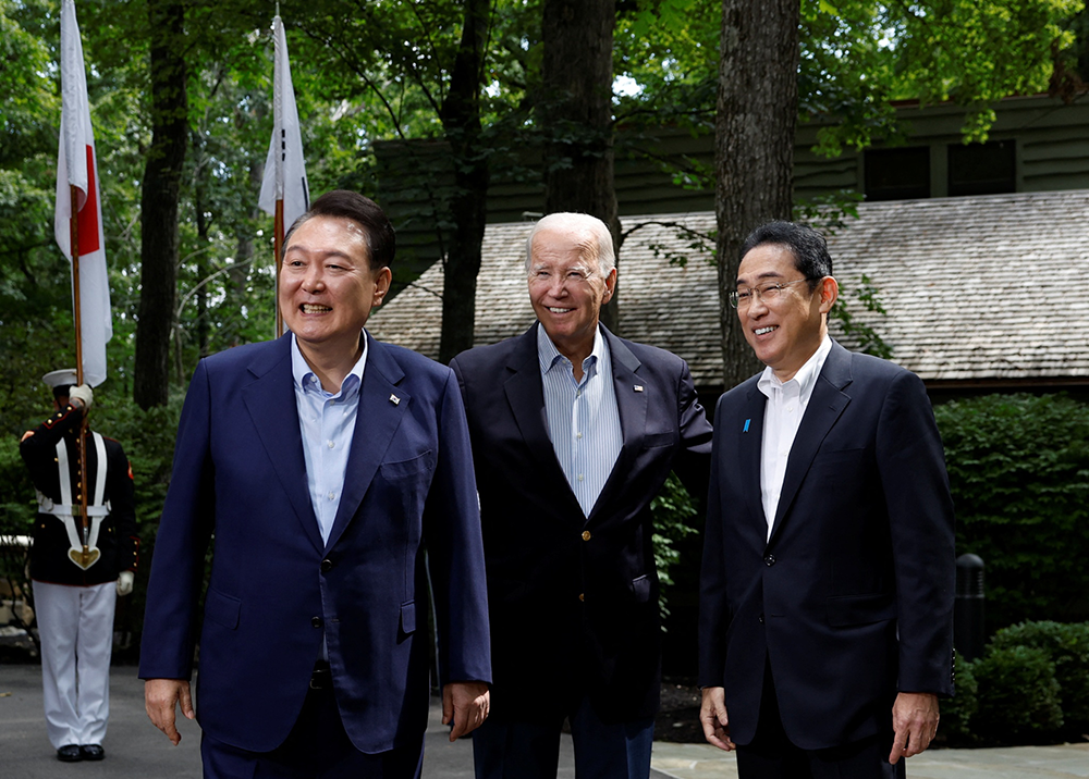 美日韩首脑会晤：将建三方领导人年度会晤机制及共享情报新热线