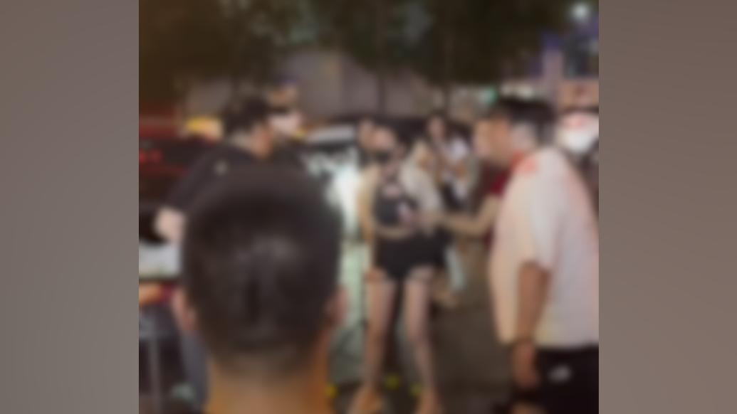 天津和平警方：女主播直播摆摊被醉汉滋扰，已受案调查