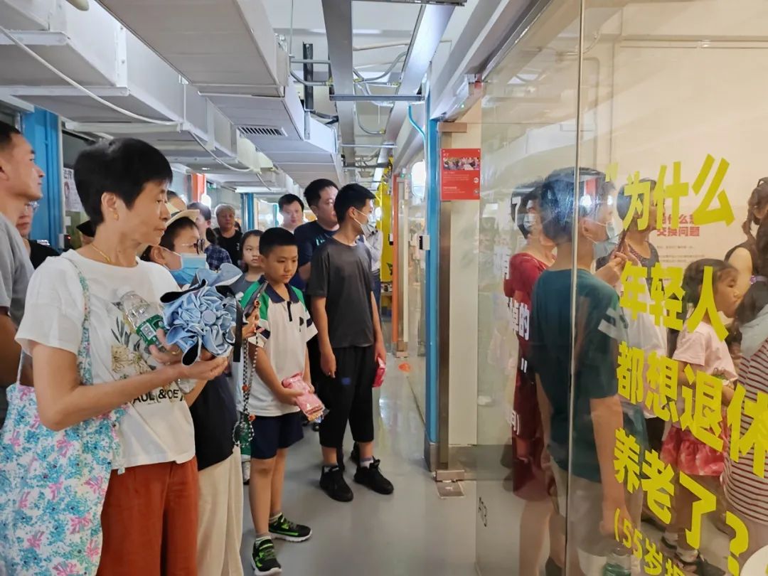 上海长宁40余名市民代表进了这个“地下防空洞”：颠覆我的想象