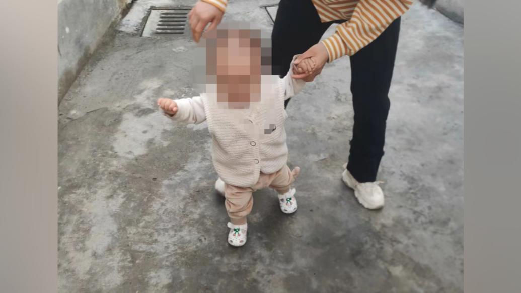 初中生遭同学父亲多次性侵后宿舍产子：男子获刑十三年，女孩离家辍学带孩子