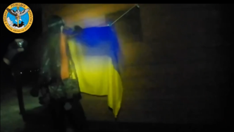 乌情报部门宣称夜袭克里米亚：与敌交火，还升起乌克兰国旗