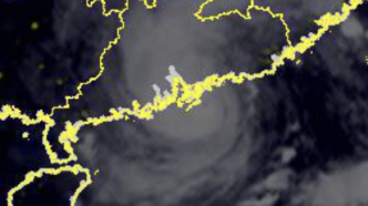 香港天文台发出“十号飓风信号”，为最高级别台风警告信号