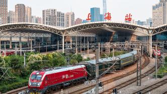 受台风“苏拉”影响，铁路上海站计划停运24趟旅客列车