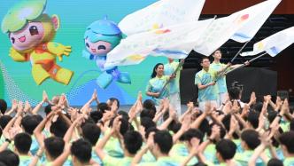 杭州亚运会赛会志愿者叫“小青荷”，与这句诗有关