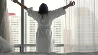 中青报刊文：“早F晚E”吐槽本身是年轻人对自身的情感调试