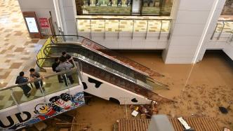 香港暴雨139人受伤77人已出院，预计9日雨势仍较大