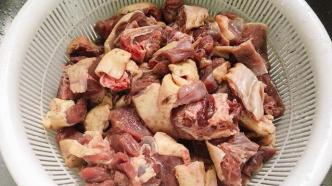 内蒙古大学食堂用鸭肉冒充牛羊肉，被罚款27万元