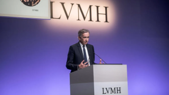 LVMH总裁捐1000万欧元被质疑避税，发言人否认
