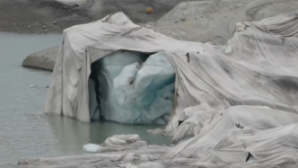 给阿尔卑斯山冰川盖“被子”，20年的保护措施效果如何？