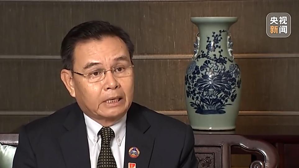 老挝国会主席：推动中老命运共同体，促进合作取得新成果