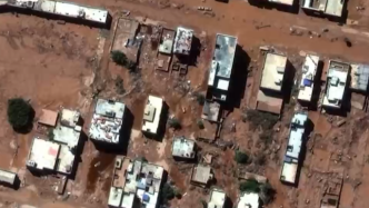 卫星图片看利比亚德尔纳市遭洪水破坏程度