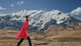 直播录像丨海拔4800米雪山下，超炫日喀则藏服时装秀正在上演