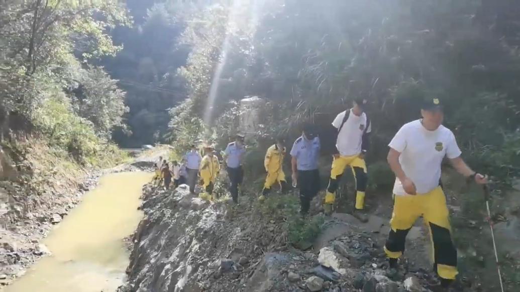 300余人次3天2夜搜尋，75歲走失老人平安找到