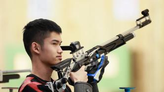 打破世界纪录！18岁盛李豪拿下男子10米气步枪金牌