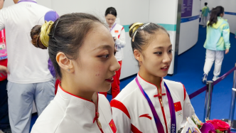 体操女子团体决赛中国队夺金，队员称“对自己的发挥挺满意”