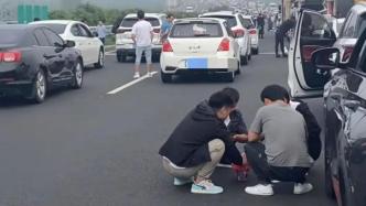 假期首日有多堵？17小时从广州回长沙，提前2天出发仍遇堵