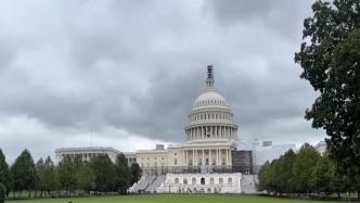 美国国会通过短期拨款法案，但两党争斗难休