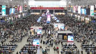 中秋国庆假期临近尾声，铁路上海站预计今日到达旅客61万人次