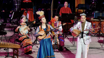喀什古城响起国乐之声，沪疆演奏家牵手共奏琴音