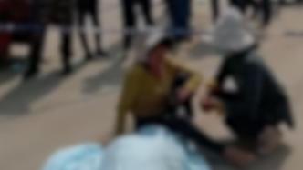 宿州警方：男子用匕首追刺处警民警，被击中腹部死亡