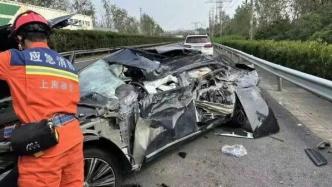 10月14日上海绕城高速3车相撞致2死2伤