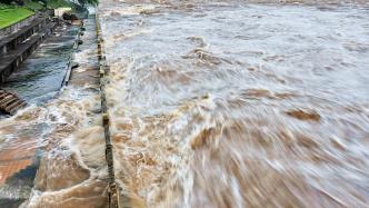 广东茂名发布今年首个洪水红色预警，开始有水库泄洪