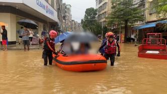 日前玉林多地暴雨内涝，消防多处营救疏散580人