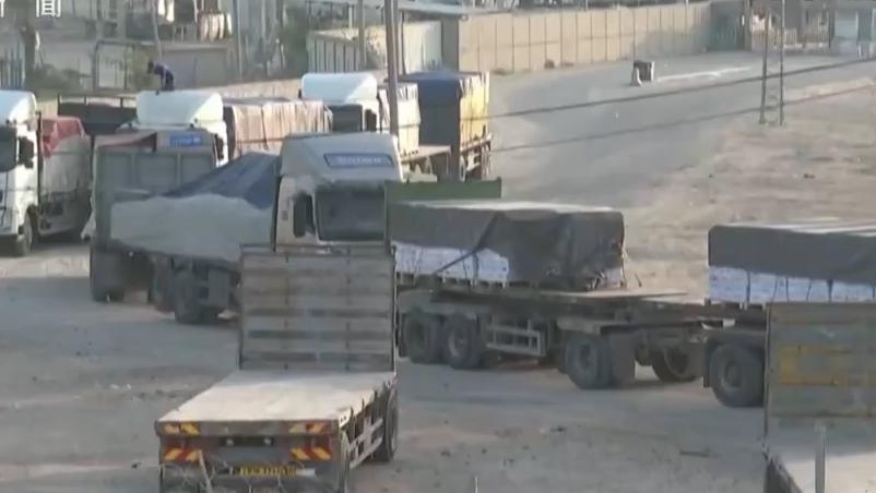 第四批援助物资通过拉法口岸进入加沙
