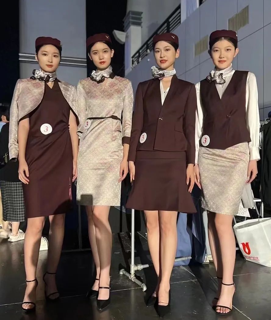 职业装也能这么美！上服集团设计师周翠华再次获奖