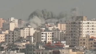 以军持续对加沙地带实施空袭，哈马斯向以色列多地发射火箭弹