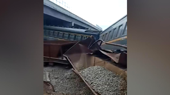 国家铁路局就北黑线列车脱轨事故约谈中铁二十三局和黑河市政府