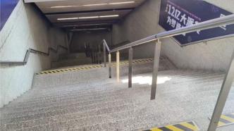 四层楼梯要爬66级台阶，上海地铁13号线这个站口能否加电梯？