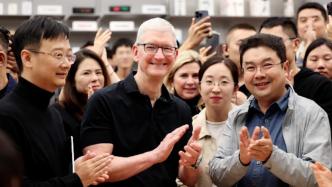 库克：iPhone15中国营收创新高，对中国市场非常乐观
