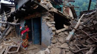 我国向尼泊尔提供地震救灾紧急人道主义援助