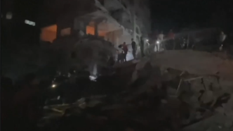 巴媒称以军空袭加沙杰巴利耶难民营致超30人死亡