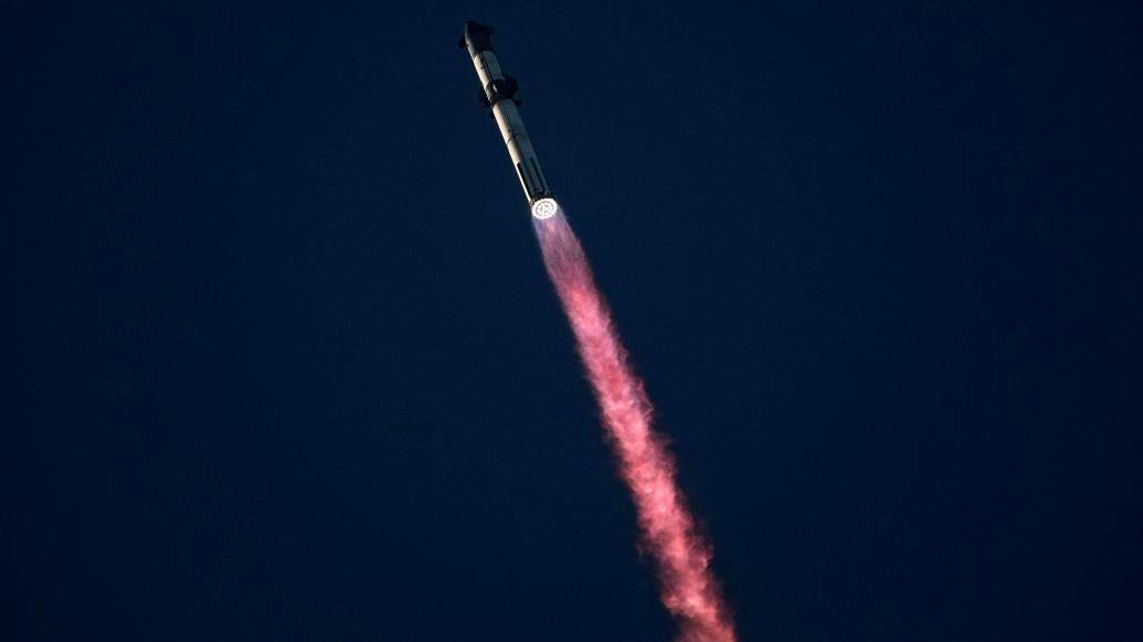 雖爆炸但飛更遠!星艦二飛助推器成功分離,馬斯克:祝賀