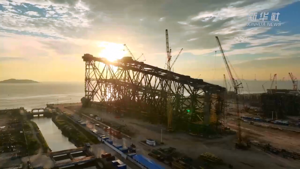 深水導(dǎo)管架“海基二號”主體結(jié)構(gòu)完工